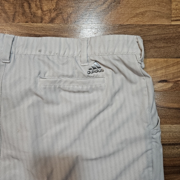Adidas Golf Shorts Men's 38 White Gray Striped Stretch Performance Lightweight - Picture 7 of 7